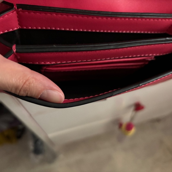 Very cute, pink, and new Zara pink crossbody bag - Picture 3 of 4